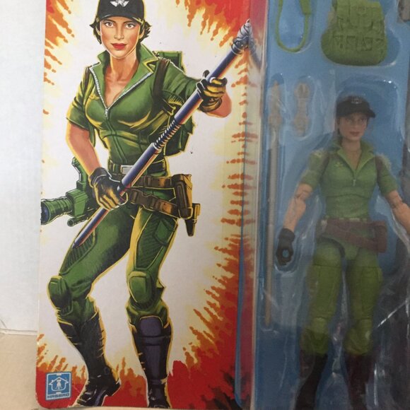 NEW G.I. Joe: Classified Series Lady Jaye 6'' Action Figure - Picture 2 of 8